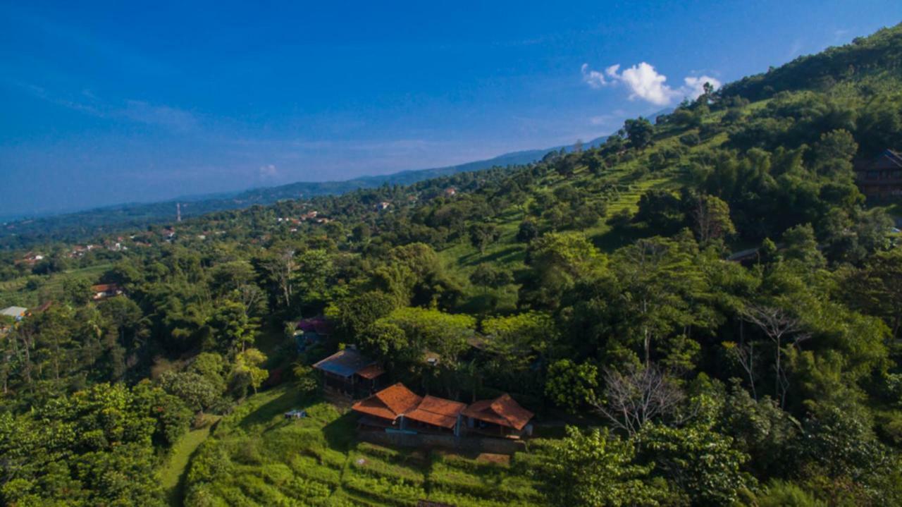 Rumah Lereng Bandung Hotel Exterior photo